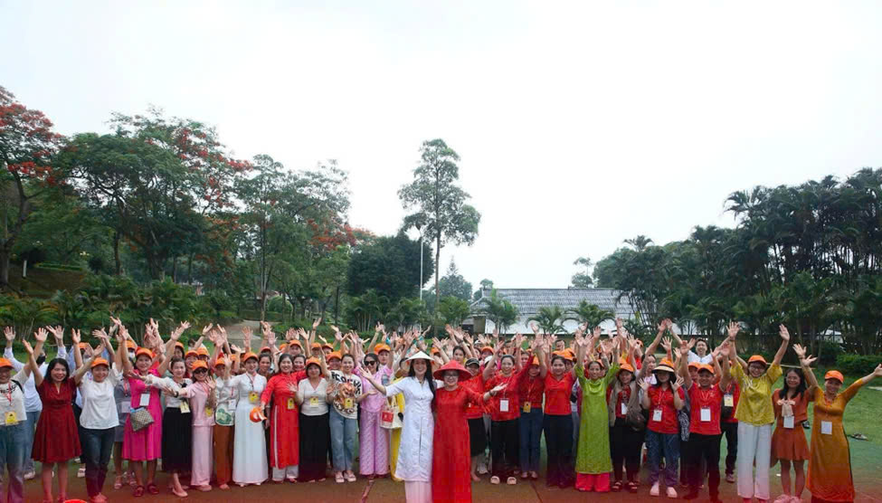 Tìm thấy ánh sáng cuộc đời  từ chương trình Khai Tâm Chuyển Vận