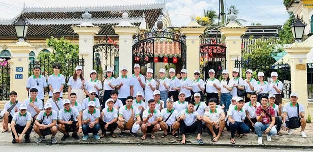 CÔNG TY TNHH THƯƠNG MẠI THIẾT BỊ ĐIỆN TRẦN PHÚ EURO TP TỔ CHỨC THÀNH CÔNG CHUYẾN DU LỊCH CHO CBCNV VÀ KHÁCH HÀNG TẠI 6 TỈNH MIỀN TÂY