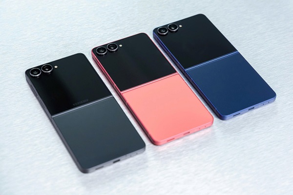 Samsung Galaxy Z Flip7: Siêu phẩm AI nhỏ gọn với màn hình FlexWindow tràn viền thế hệ mới
